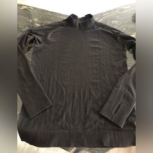 Lululemon Restless Long Sleeve Size 10